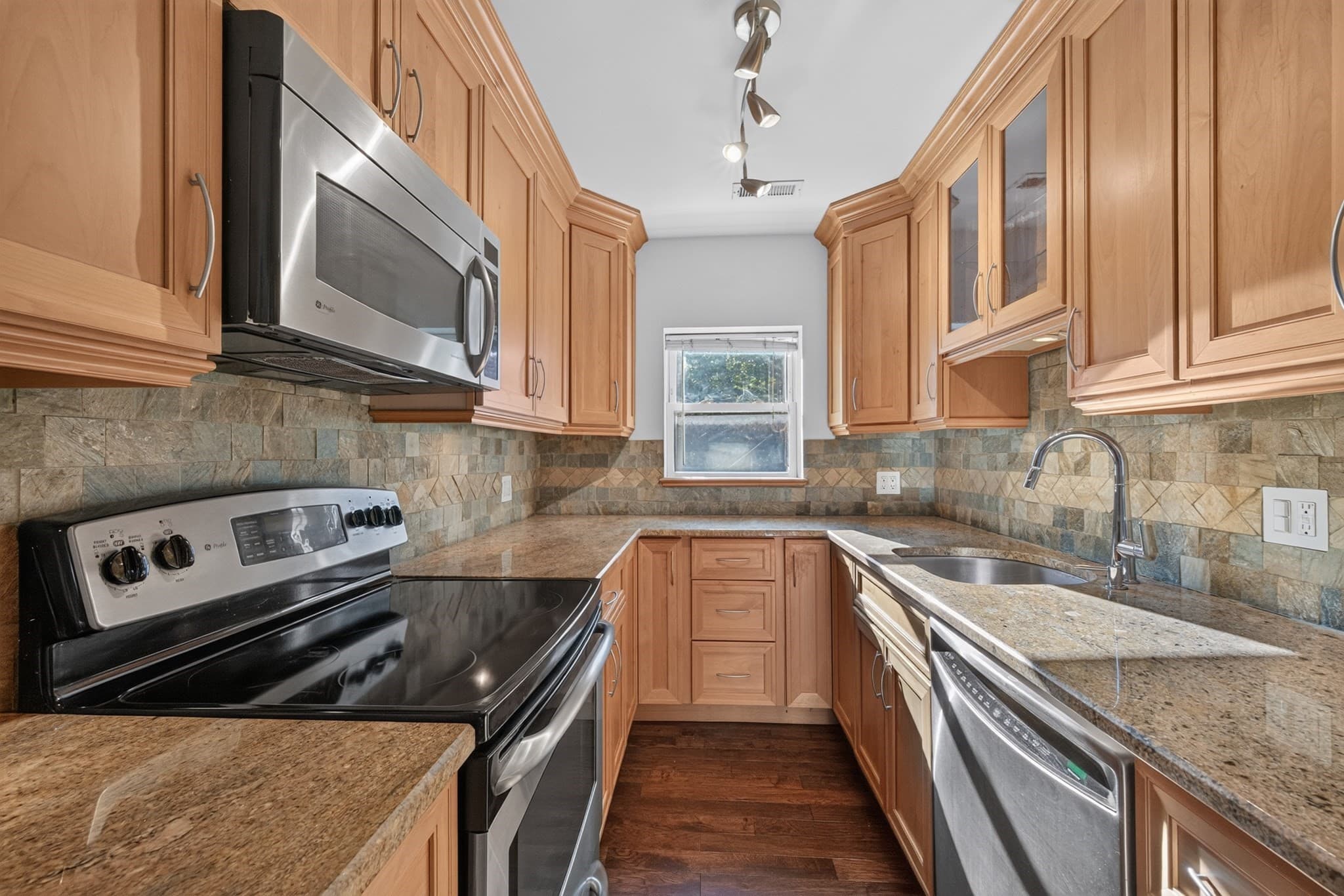 Condominium at 148 Newton Street # 2, Boston MA 02135, photo 2 of 37