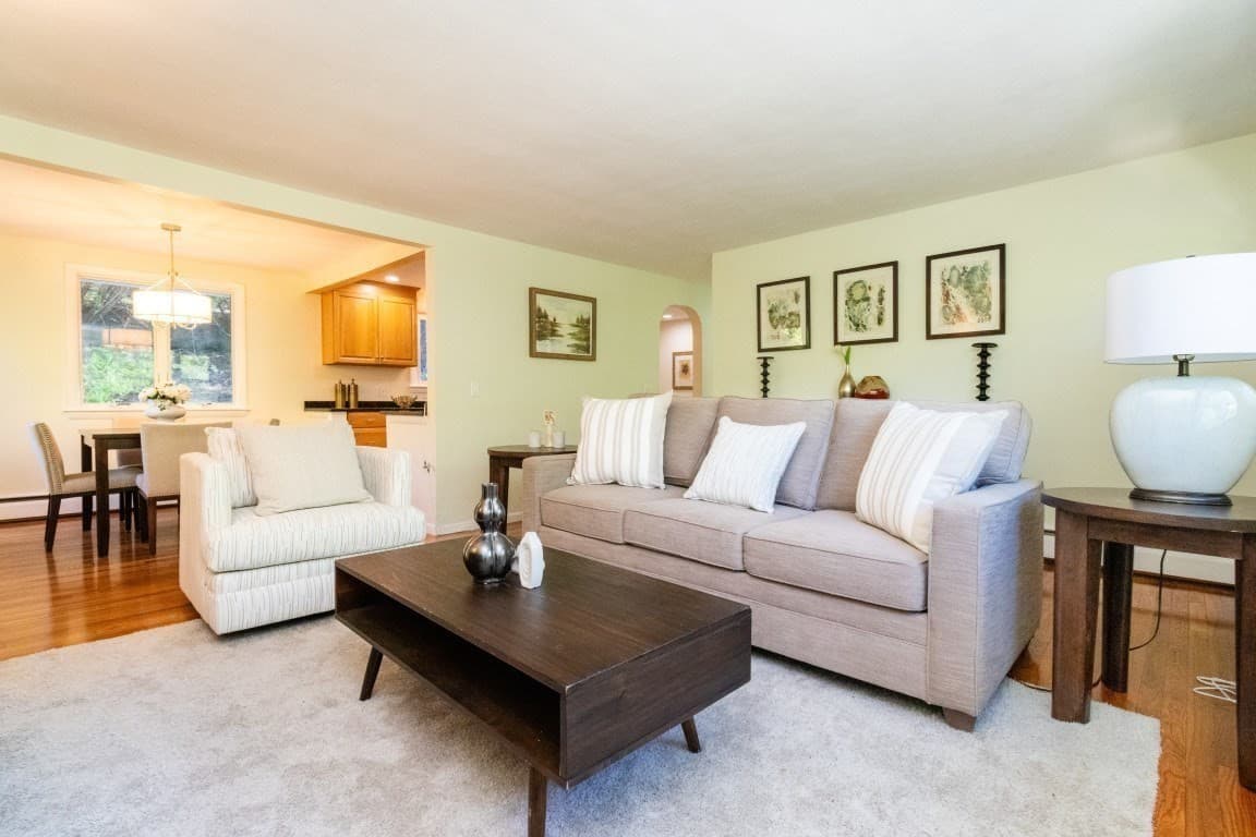 Single Family Residence at 32 Vfw Pkwy, Boston MA 02467, Boston, photo 4 of 19