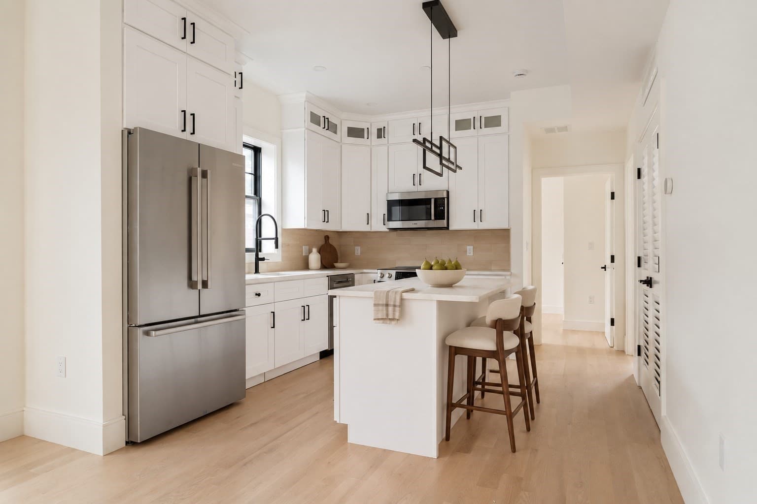 Condominium at 387 Norfolk St # 2, Cambridge MA 02139, Cambridge, photo 2 of 22