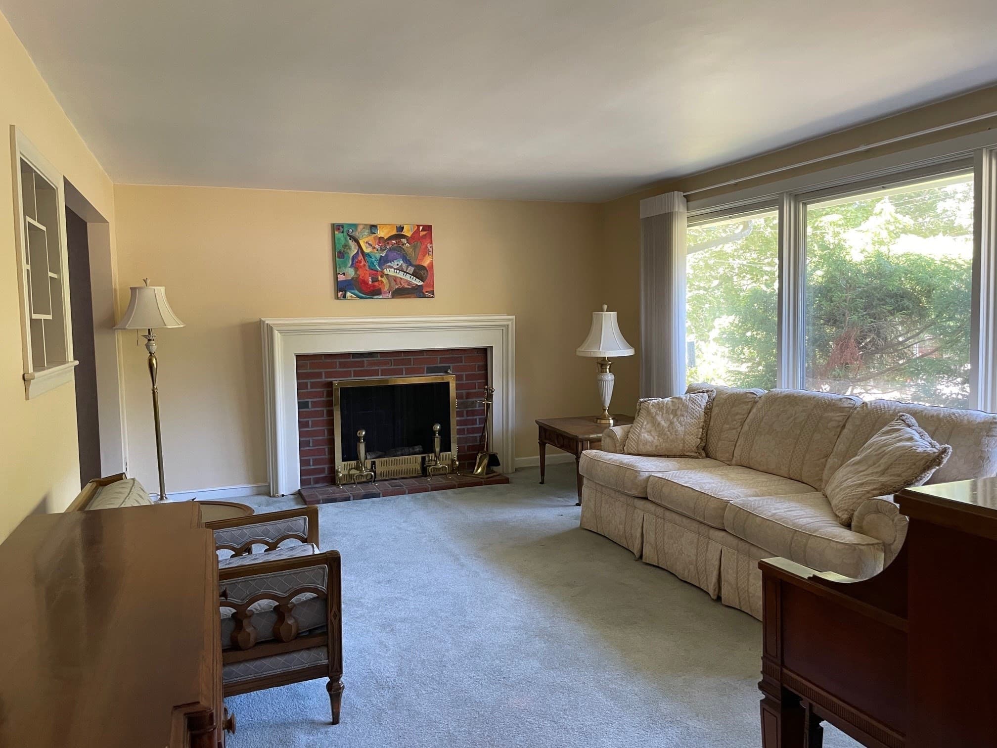 Single Family Residence at 4 Sunset Drive, Randolph MA 02368, Randolph, photo 3 of 16