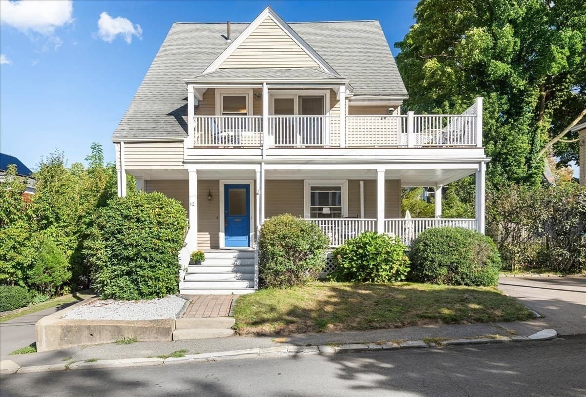 12 Barnes Rd # 2, Newton MA 02458