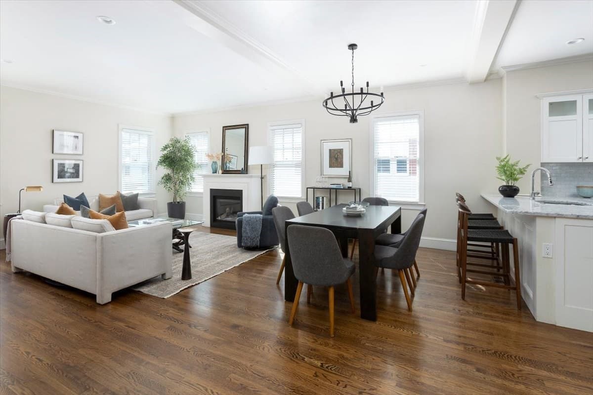 Condominium at 17 Davis Ave. # 1, Brookline MA 02445, Brookline, photo 4 of 17