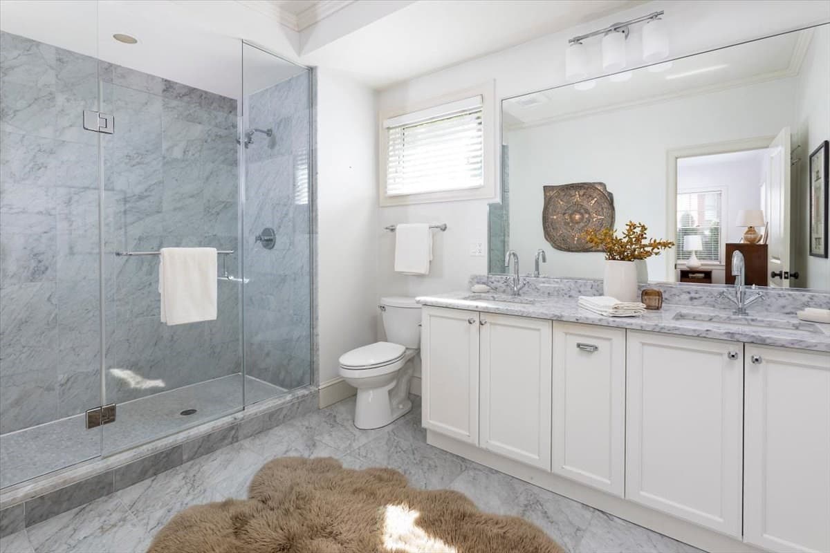 Condominium at 17 Davis Ave. # 1, Brookline MA 02445, Brookline, photo 8 of 17