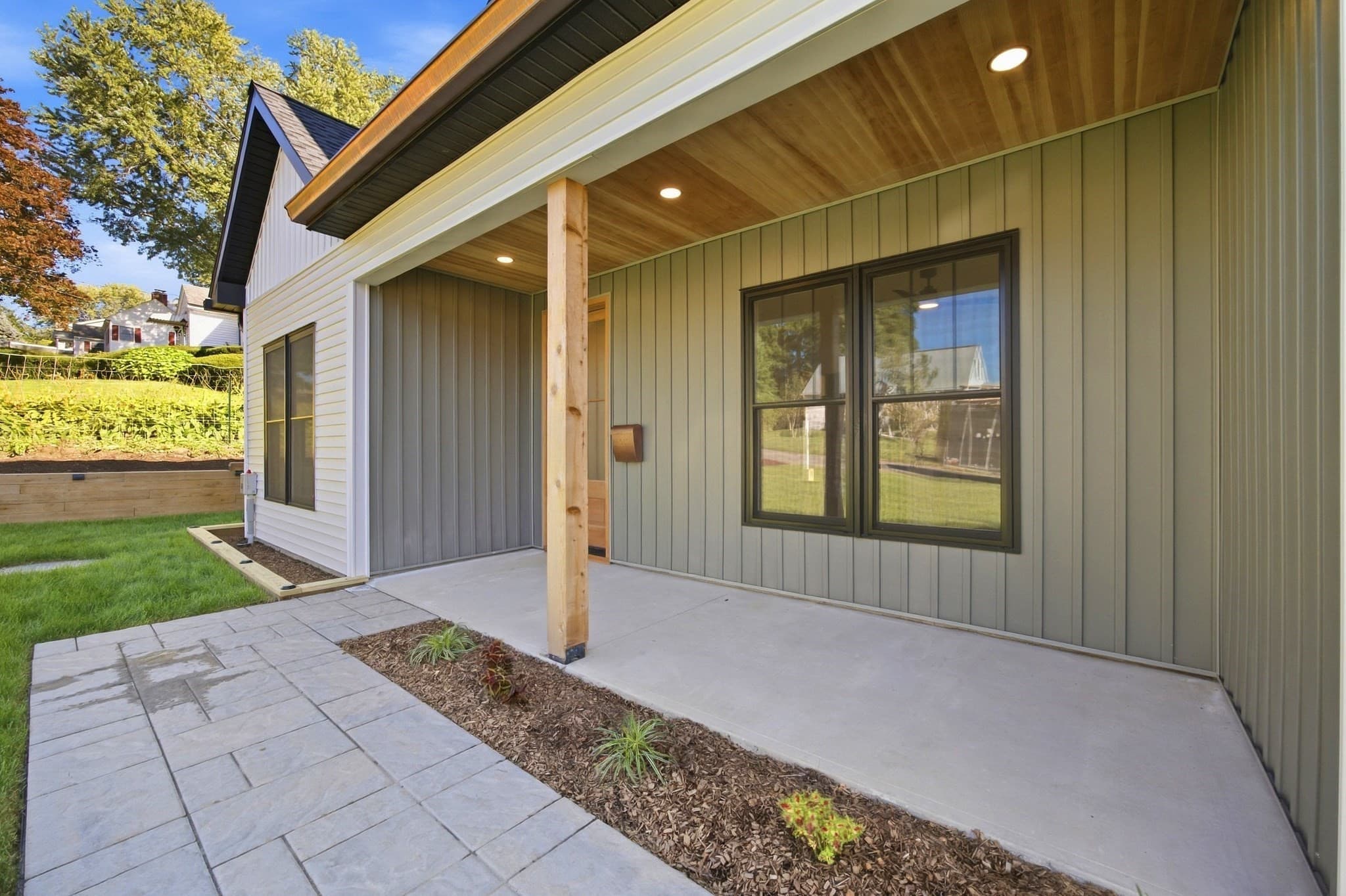 Single Family Residence at 15 Mckinley Ave, South Hadley MA 01075, South Hadley, photo 6 of 42