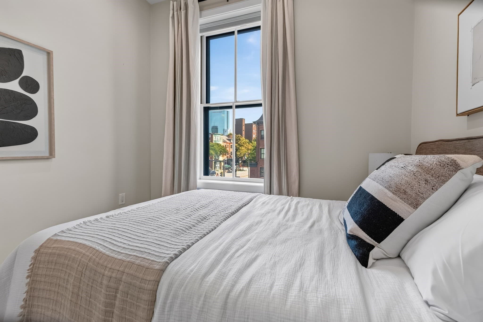 Condominium at 511 Massachusetts Avenue # 3, Boston MA 02118, photo 12 of 16