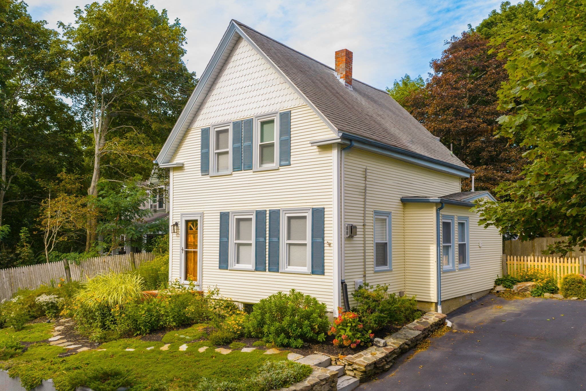 11 Wood Street, Plymouth MA 02360