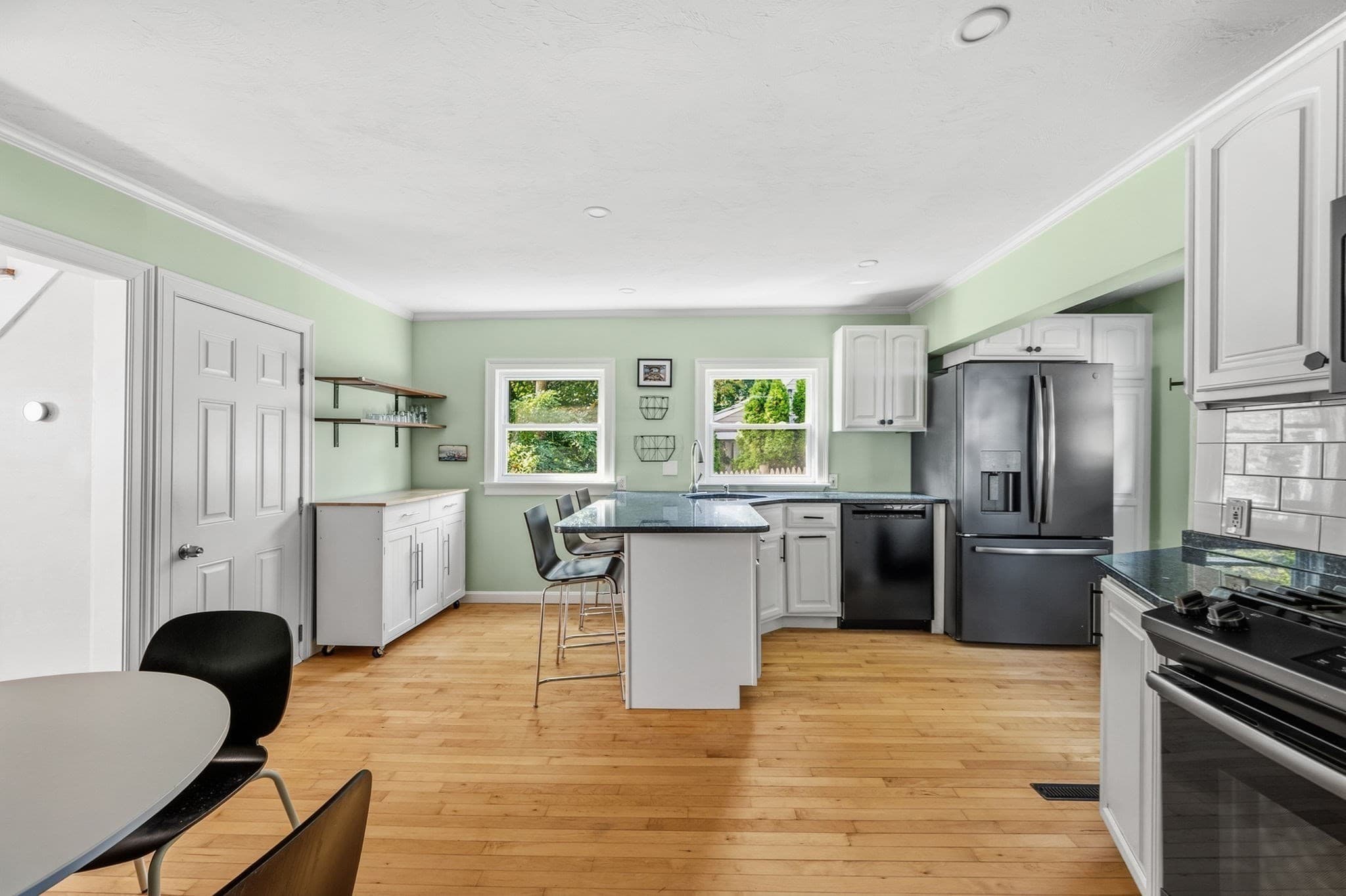 Single Family Residence at 11 Wood Street, Plymouth MA 02360, Plymouth, photo 5 of 35