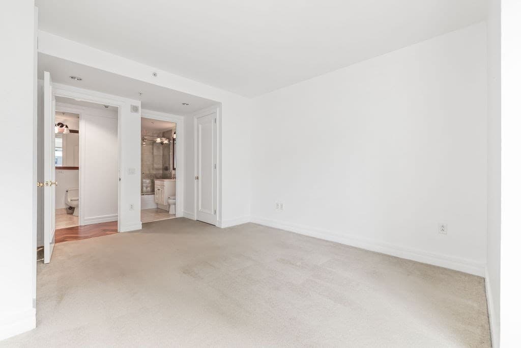 Condominium at 1 Avery St # 14C, Boston MA 02111, photo 17 of 21