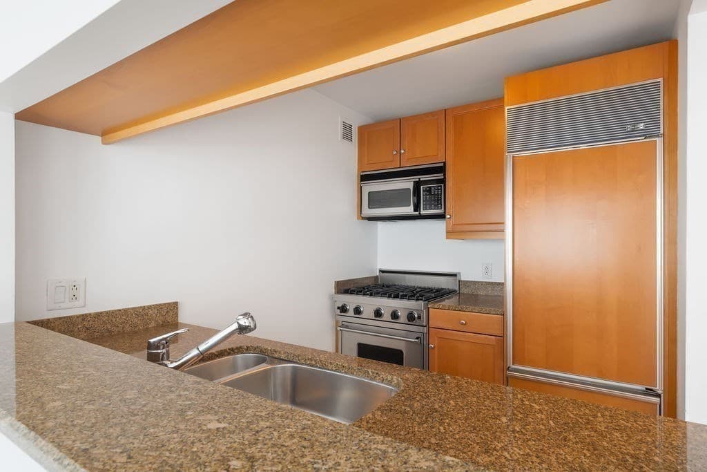 Condominium at 1 Avery St # 14C, Boston MA 02111, photo 4 of 21