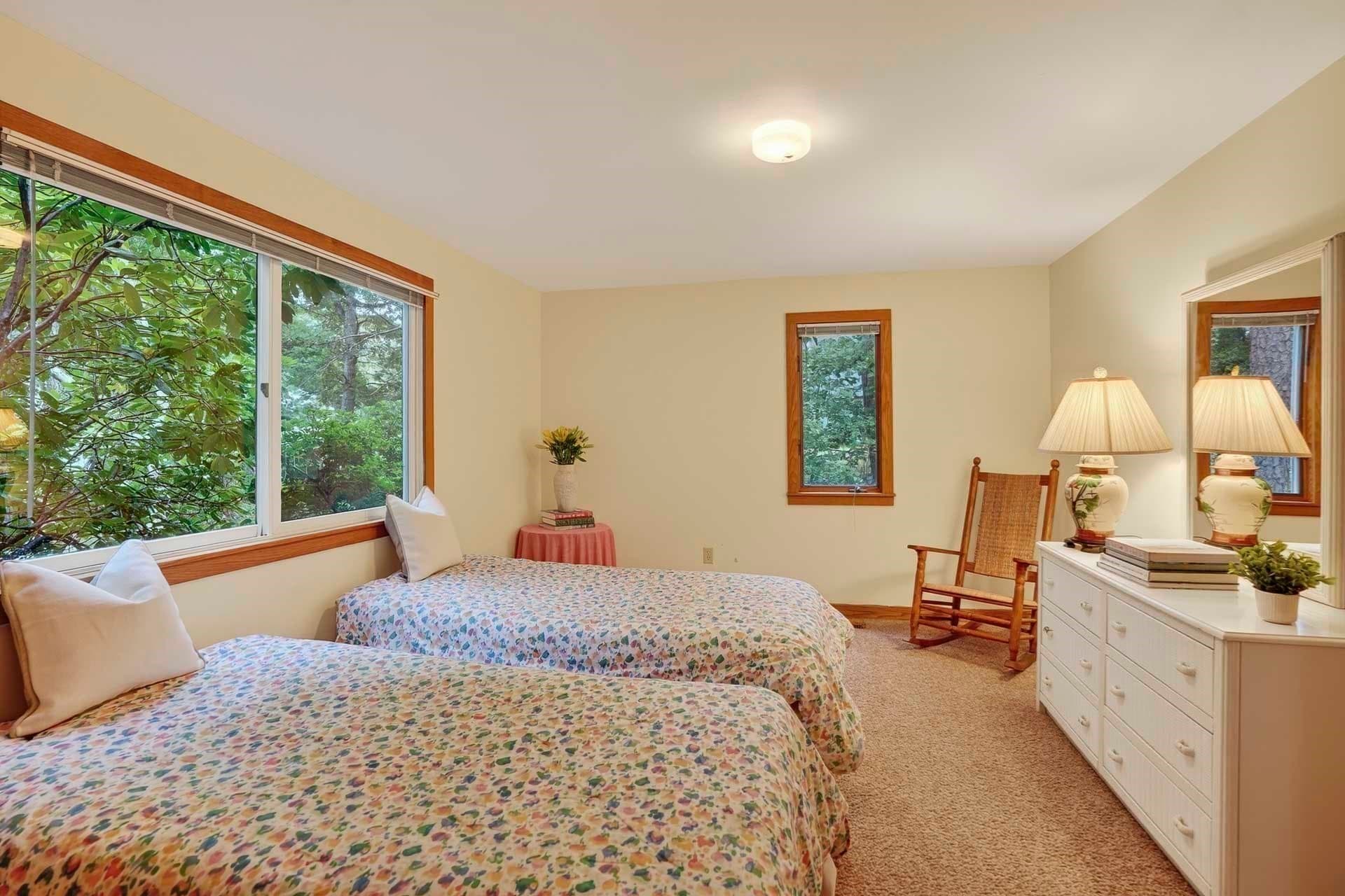 Single Family Residence at 20 Hidden Cove, Oak Bluffs MA 02557, photo 23 of 41