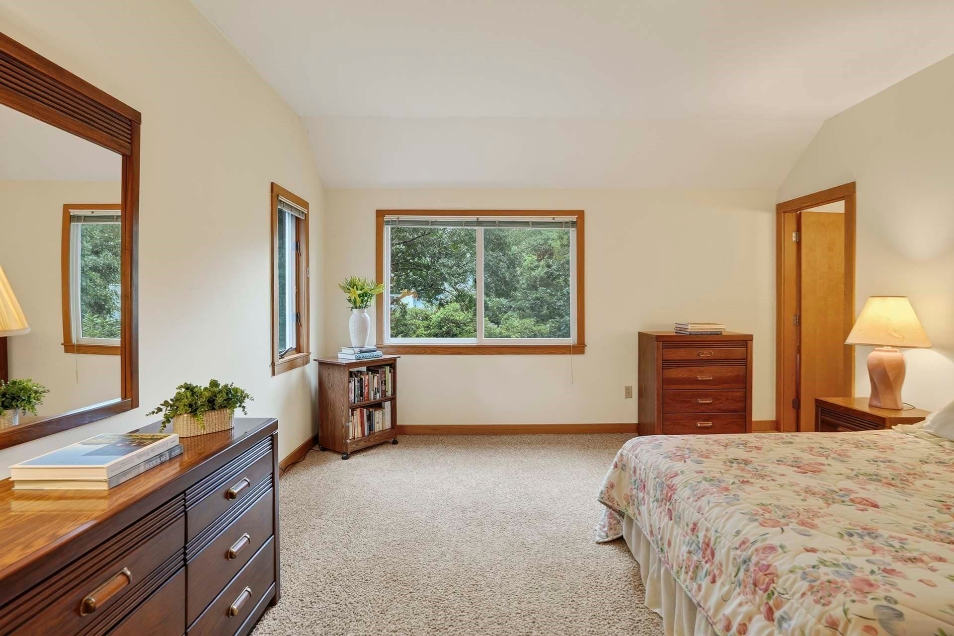 Single Family Residence at 20 Hidden Cove, Oak Bluffs MA 02557, photo 30 of 41