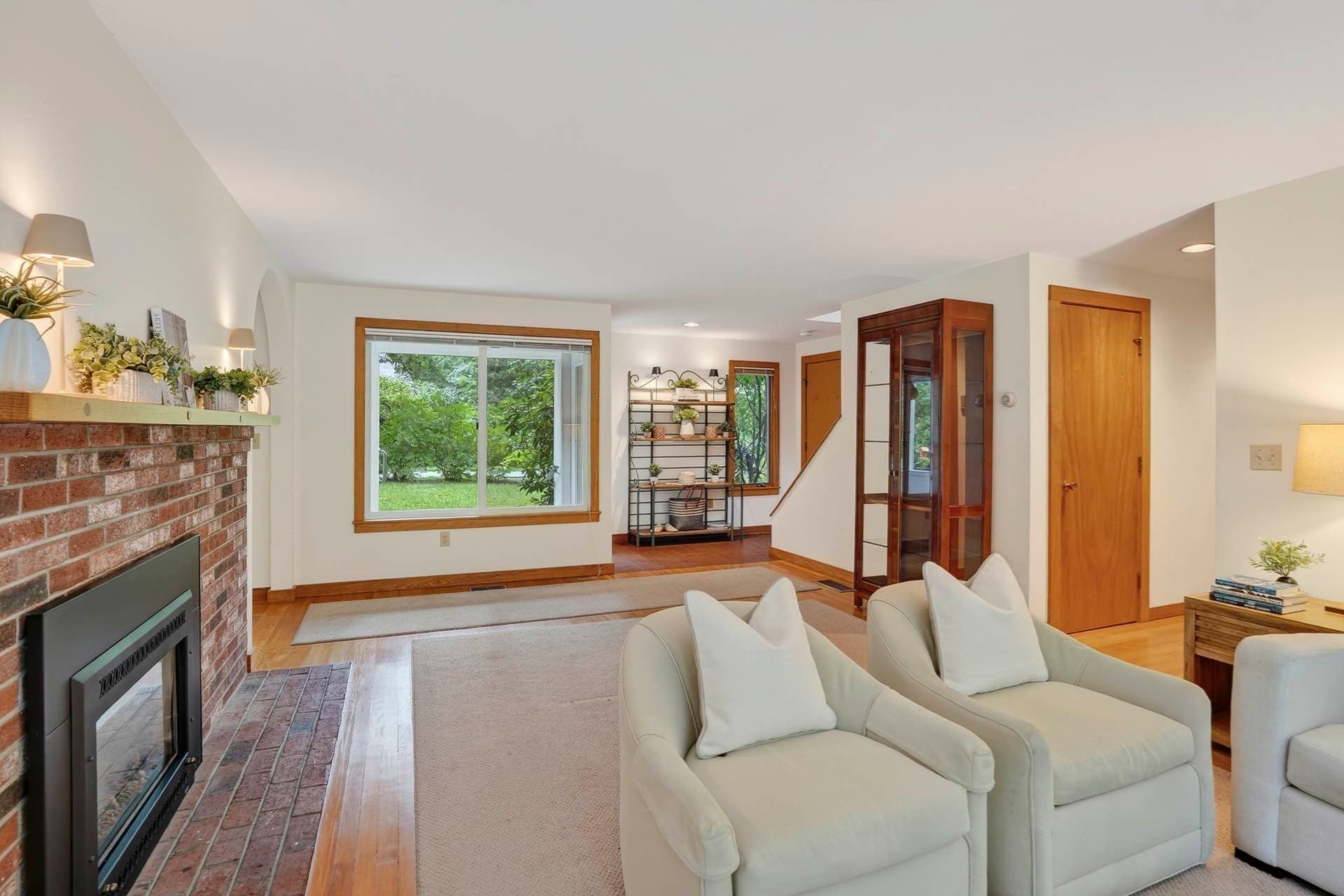 Single Family Residence at 20 Hidden Cove, Oak Bluffs MA 02557, photo 15 of 41