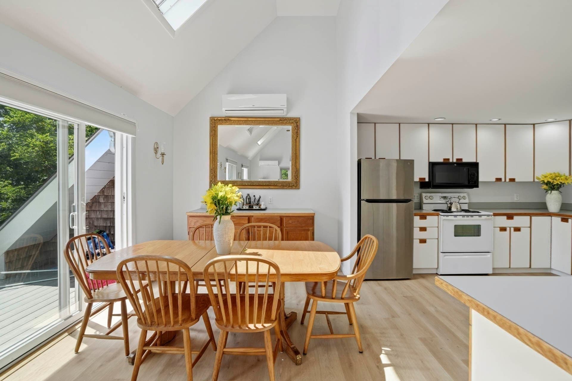 Single Family Residence at 14 High Meadow Ln, Oak Bluffs MA 02557, photo 23 of 39