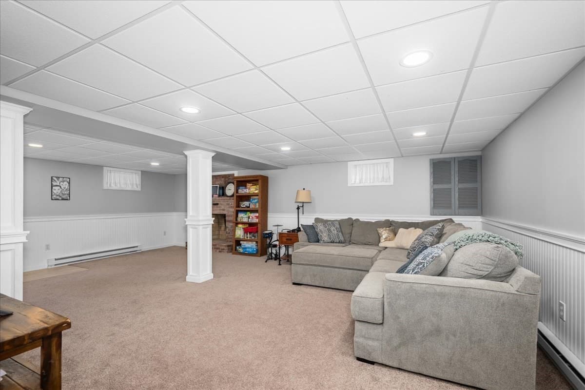 Single Family Residence at 4 Robertson Rd, Auburn MA 01501, Auburn, photo 30 of 42