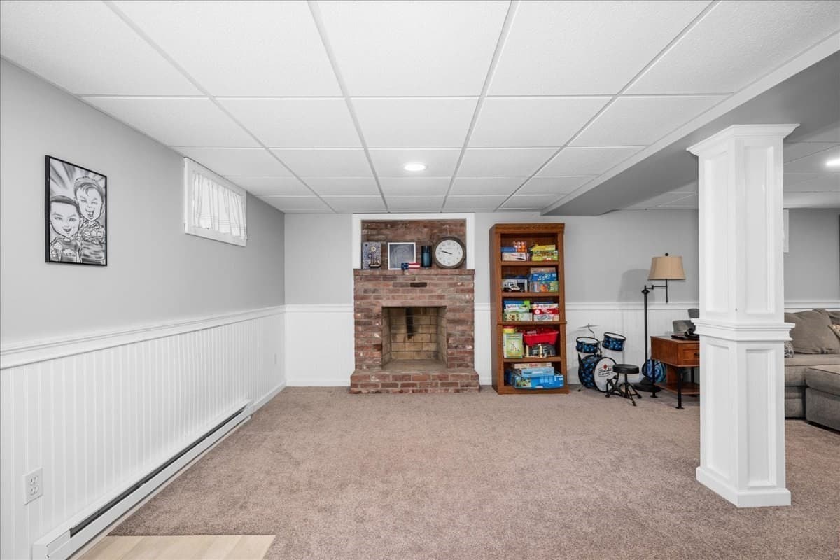Single Family Residence at 4 Robertson Rd, Auburn MA 01501, Auburn, photo 33 of 42