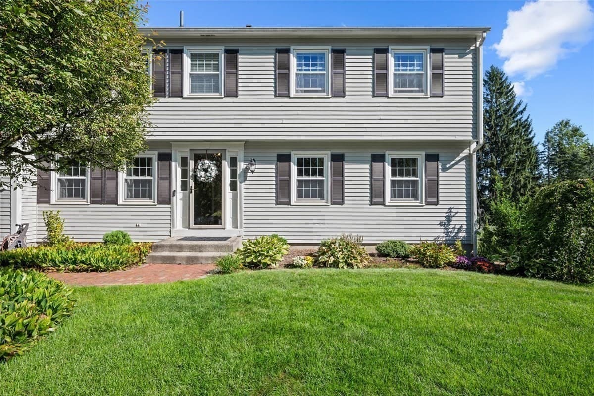 Single Family Residence at 4 Robertson Rd, Auburn MA 01501, Auburn, photo 41 of 42