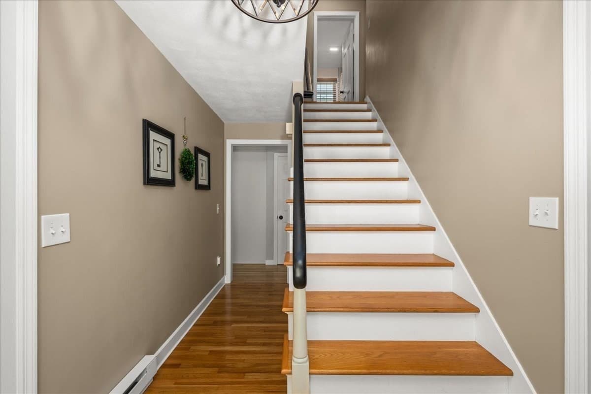 Single Family Residence at 4 Robertson Rd, Auburn MA 01501, Auburn, photo 19 of 42