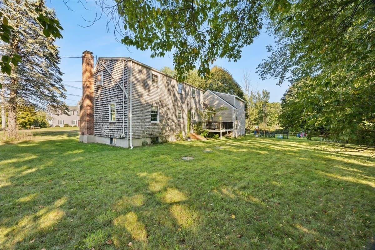 Single Family Residence at 337 Thatcher Street, Brockton MA 02302, Brockton, photo 2 of 41