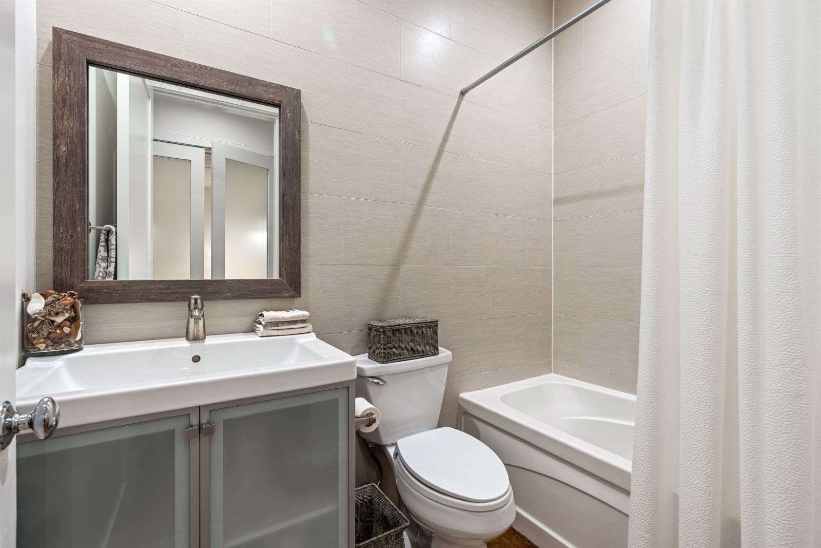Condominium at 36 A St # D, Boston MA 02127, photo 20 of 25