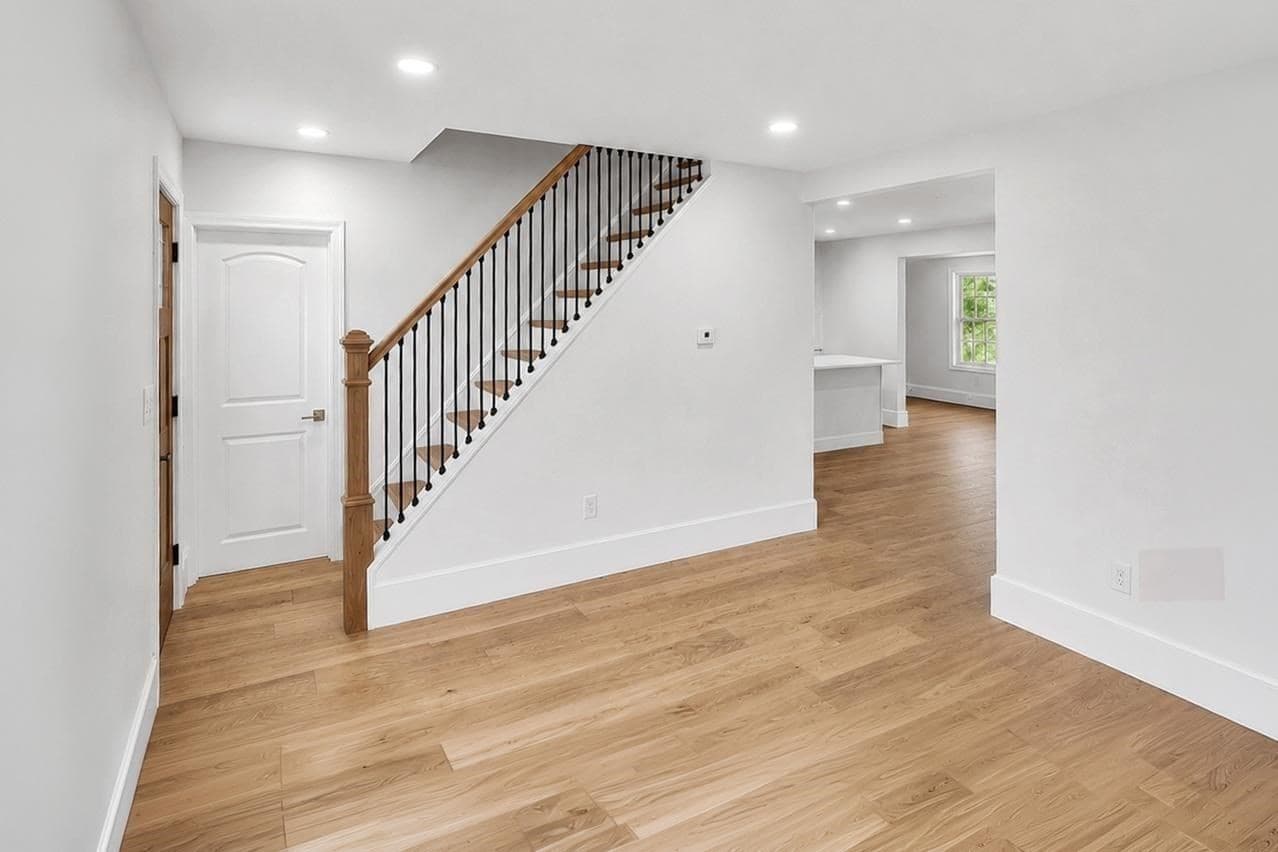 Single Family Residence at 1020 Russell Rd, Westfield MA 01085, Westfield, photo 8 of 26