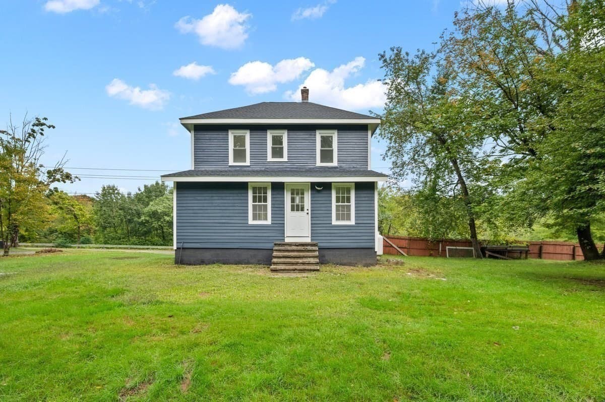 Single Family Residence at 1020 Russell Rd, Westfield MA 01085, Westfield, photo 21 of 26