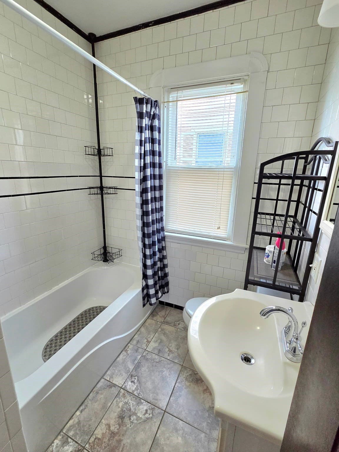 Single Family Residence at 42 Byron St, New Bedford MA 02740, photo 13 of 25