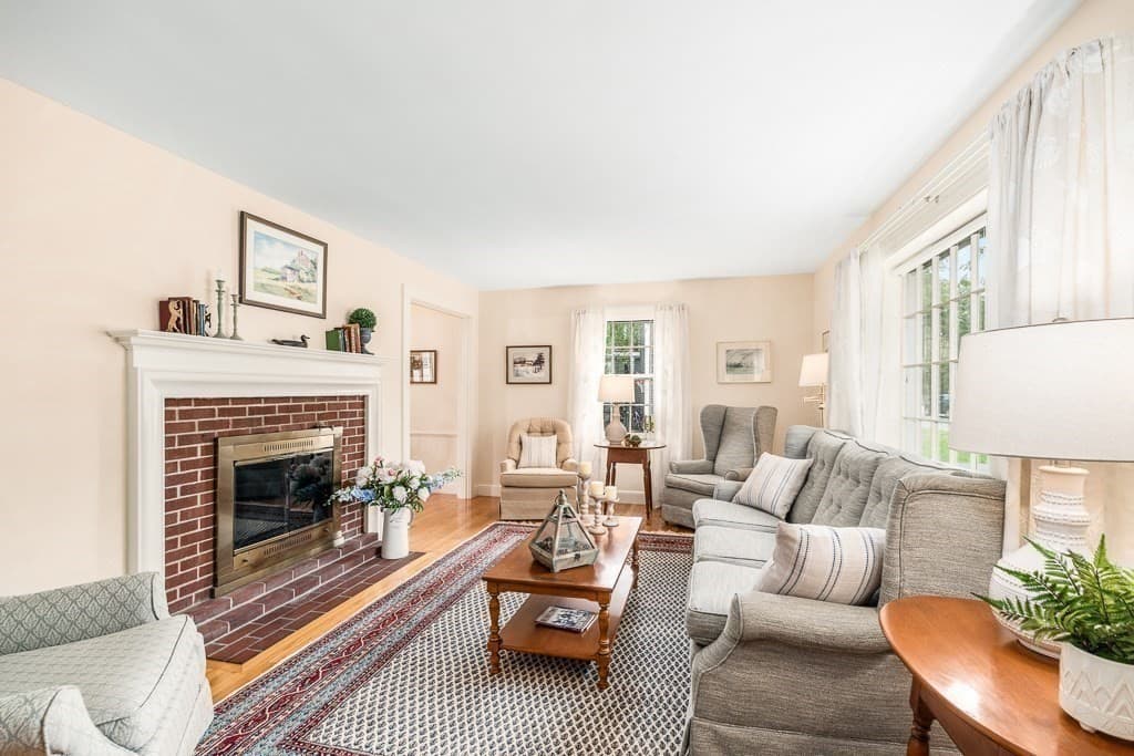 Single Family Residence at 86 Union Street, Hamilton MA 01936, Hamilton, photo 7 of 37