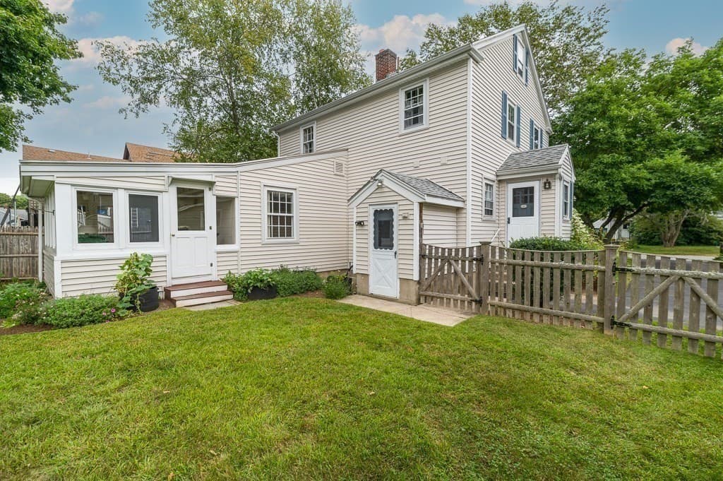 Single Family Residence at 86 Union Street, Hamilton MA 01936, Hamilton, photo 3 of 37