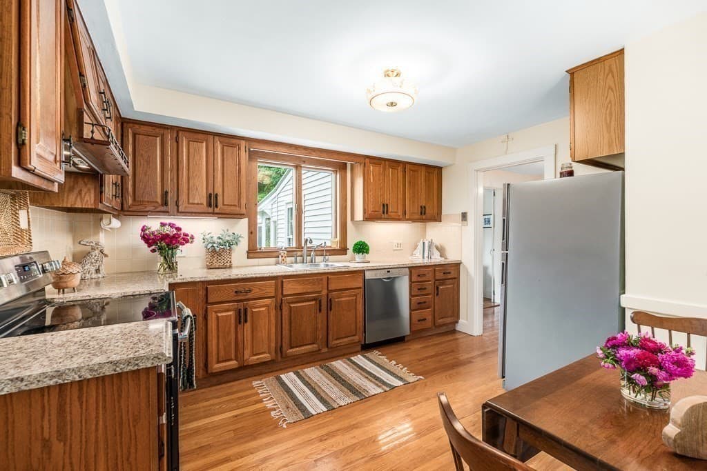 Single Family Residence at 86 Union Street, Hamilton MA 01936, Hamilton, photo 9 of 37