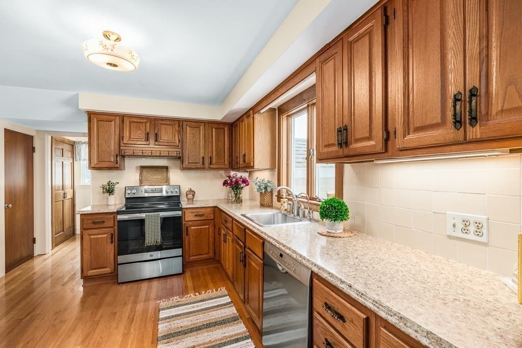 Single Family Residence at 86 Union Street, Hamilton MA 01936, Hamilton, photo 10 of 37
