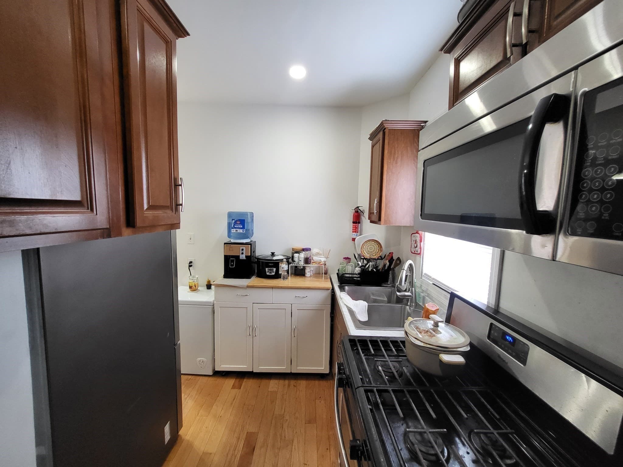 3 Family at 809 Warren Ave, Brockton MA 02301, Brockton, photo 11 of 40