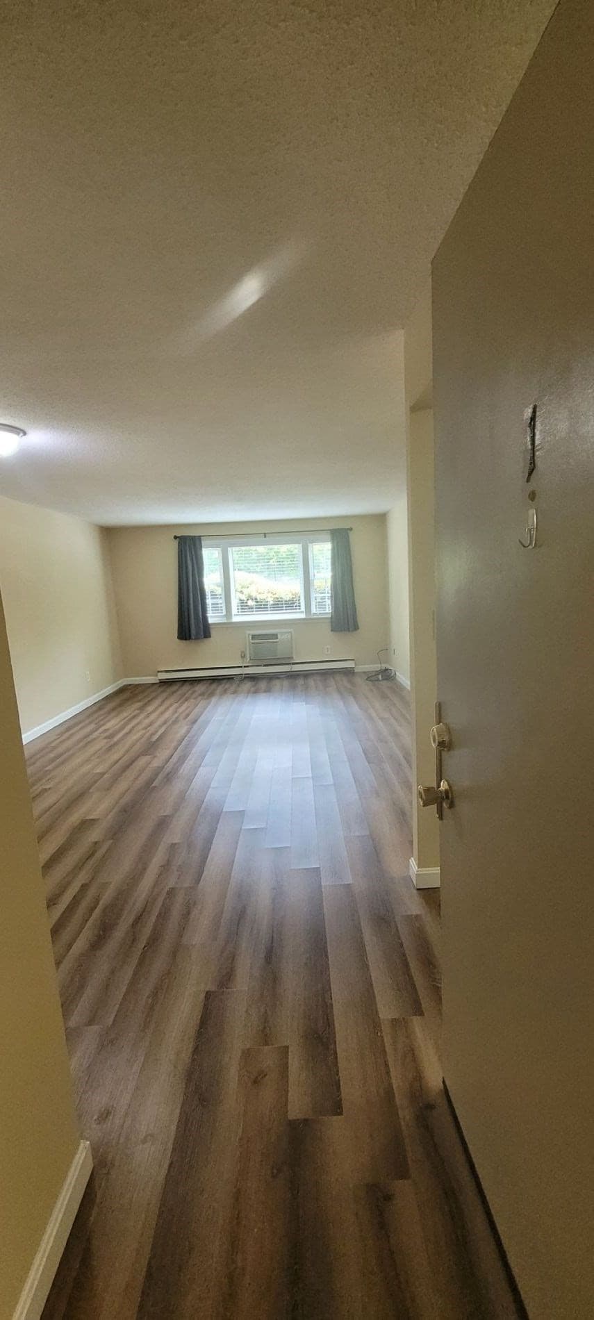 Condominium at 180 Main St # A1, Bridgewater MA 02324, Bridgewater, photo 3 of 13