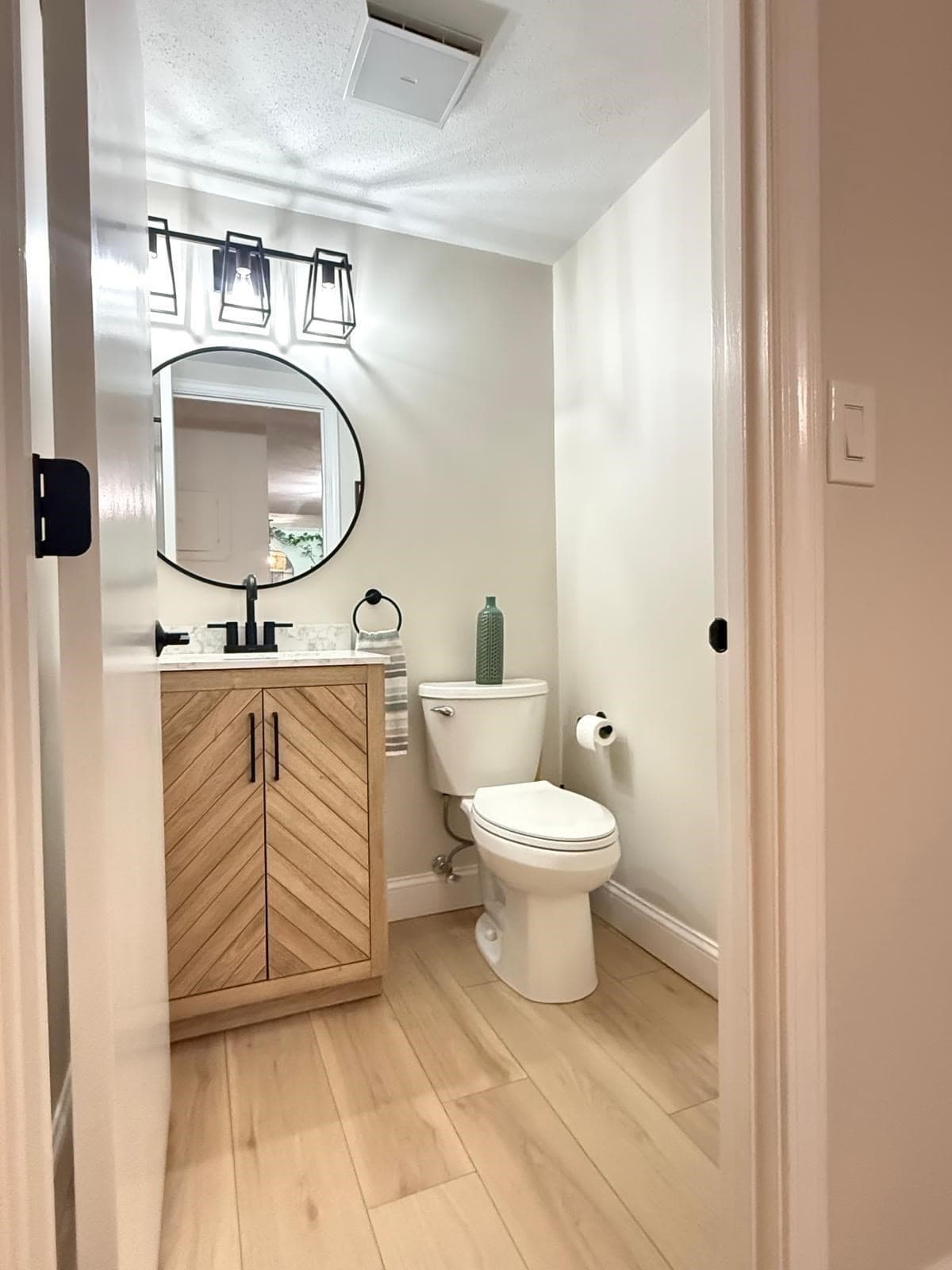Condominium at 1100 Salem St # 96, Lynnfield MA 01940, Lynnfield, photo 8 of 14