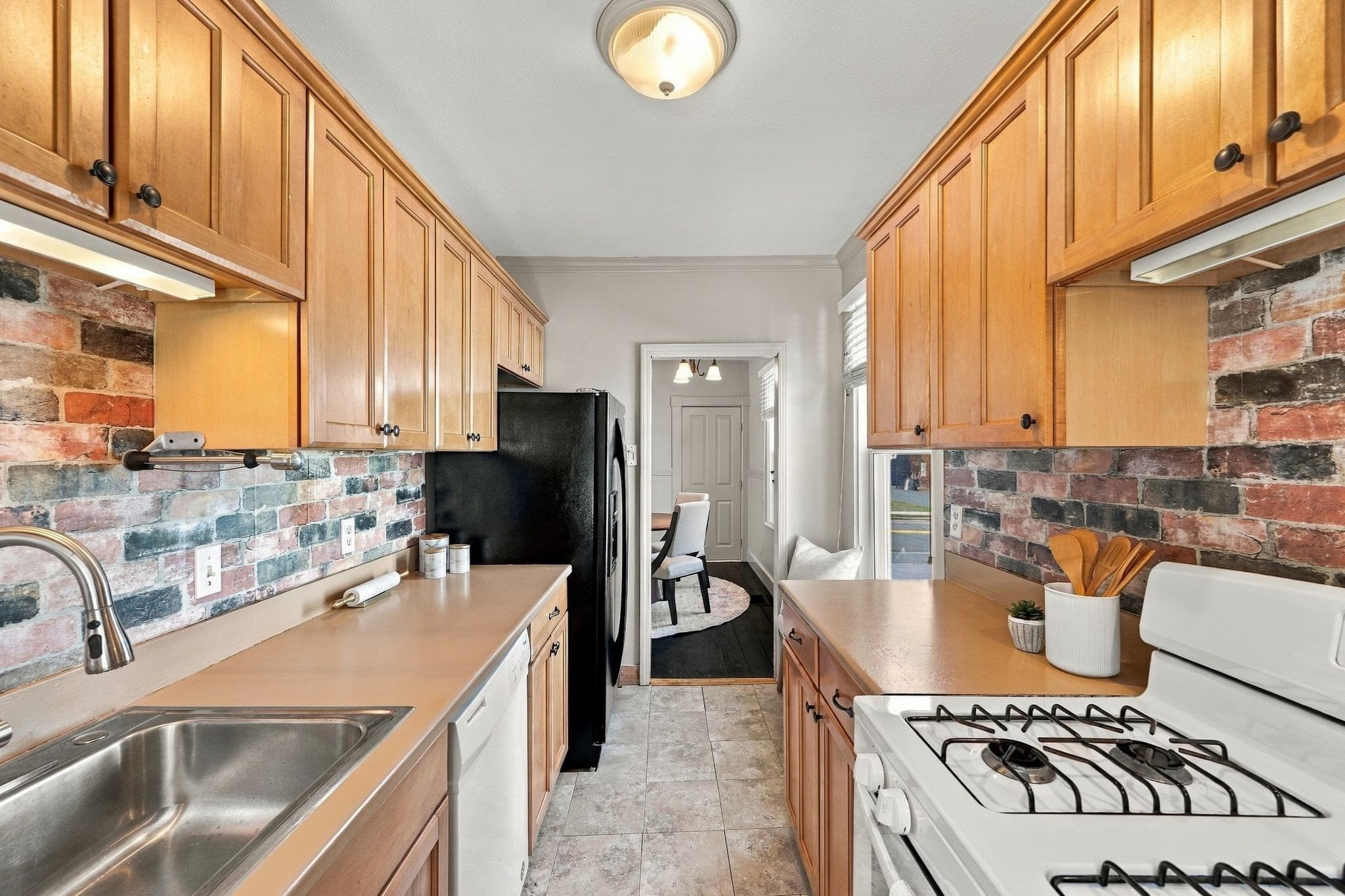 Single Family Residence at 18 Kernwood Ave, Beverly MA 01915, Beverly, photo 17 of 37