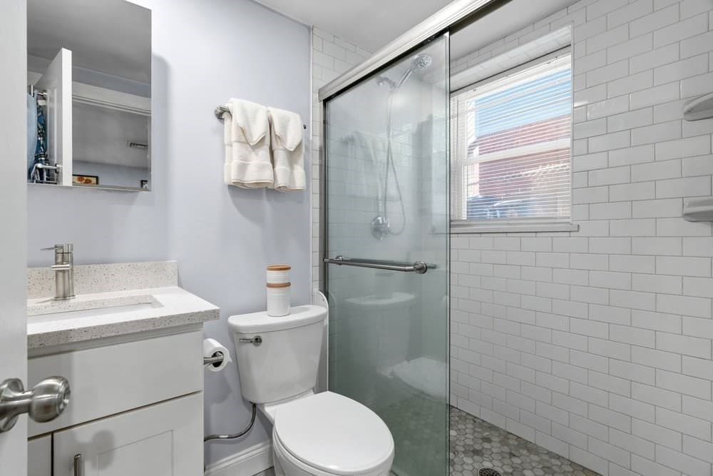 4 Family - 4 Units Up/Down at 42 Moseley St, Boston MA 02125, Boston, photo 6 of 24