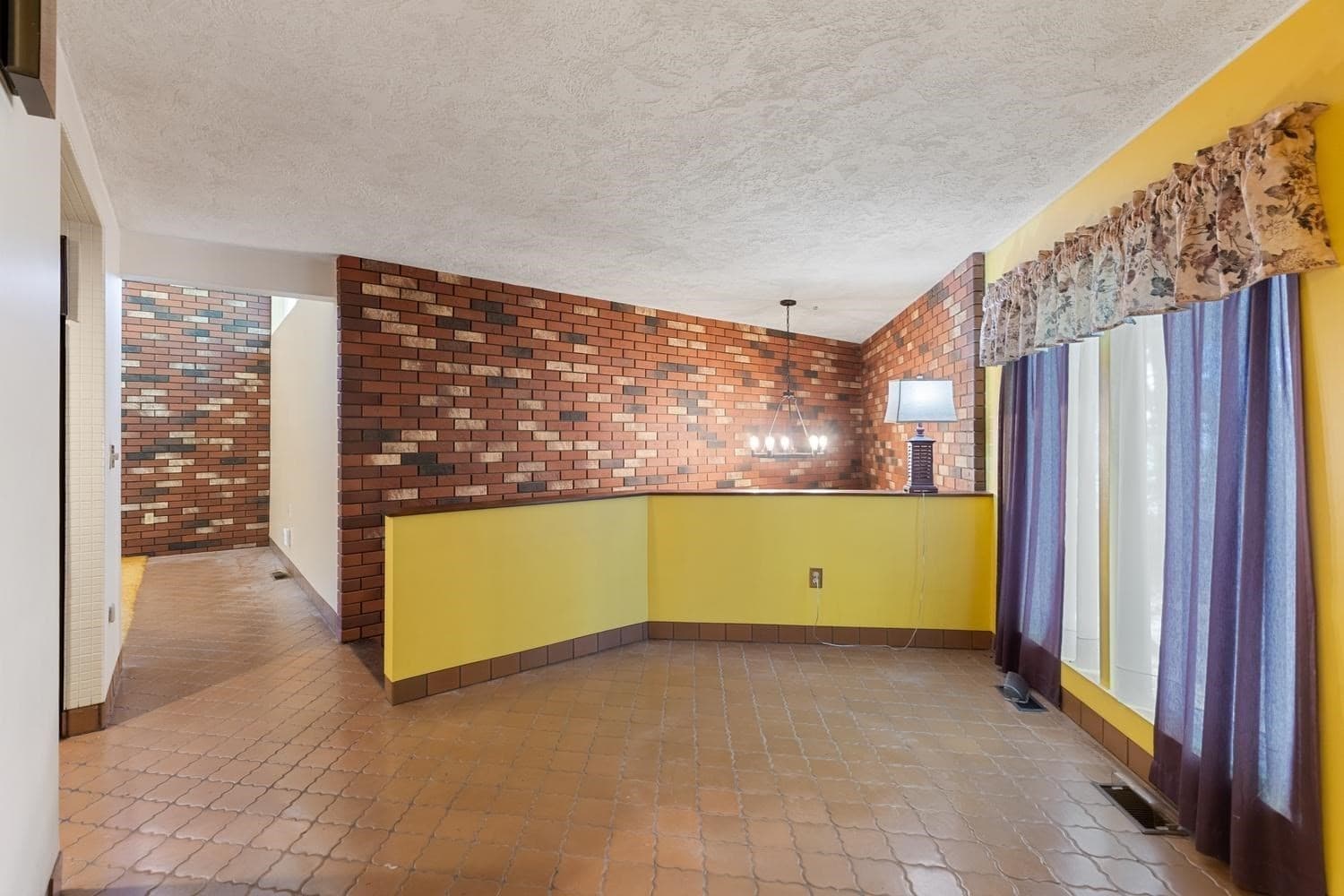 Single Family Residence at 1748 Trapelo Rd, Waltham MA 02451, Waltham, photo 12 of 36