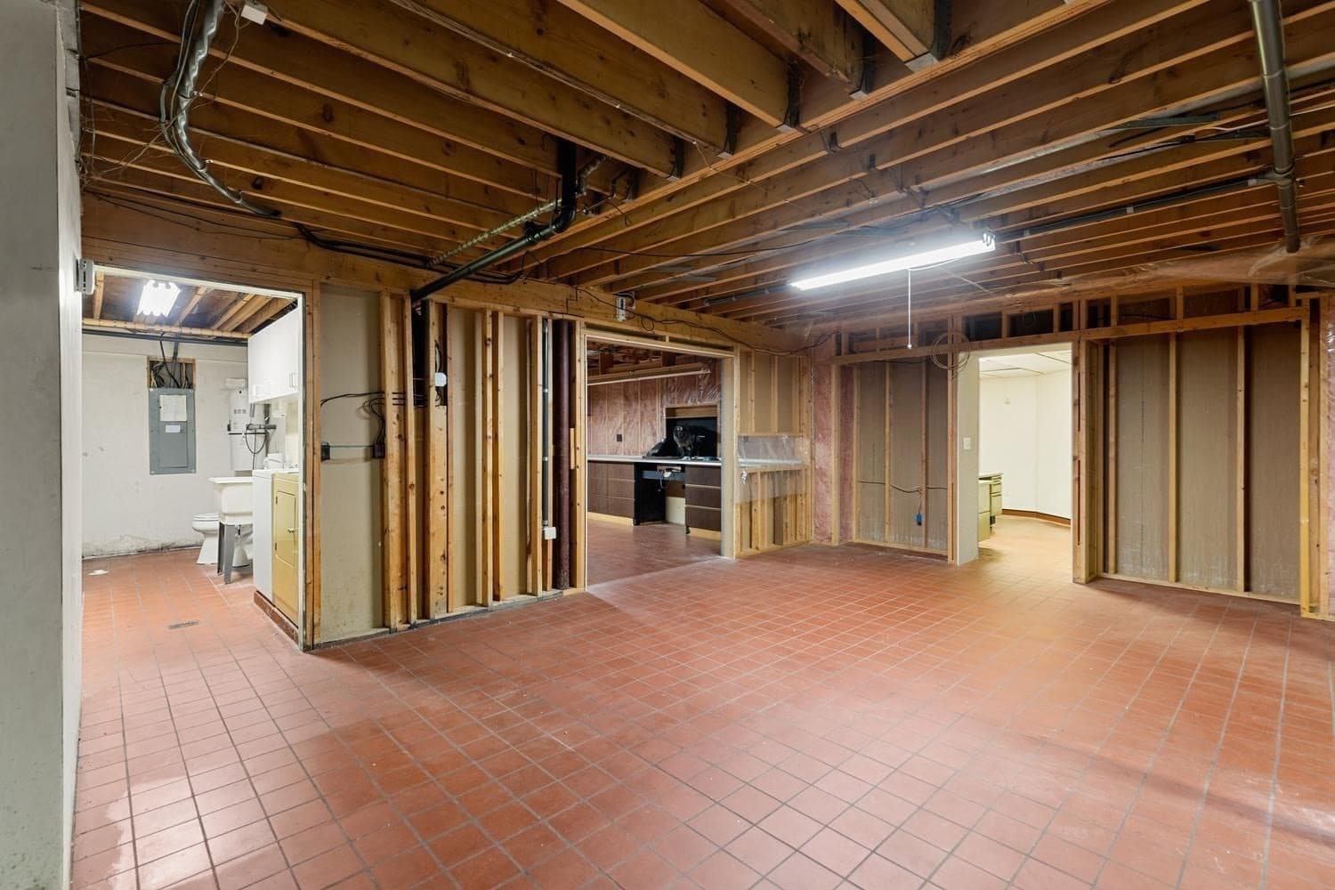 Single Family Residence at 1748 Trapelo Rd, Waltham MA 02451, Waltham, photo 31 of 36
