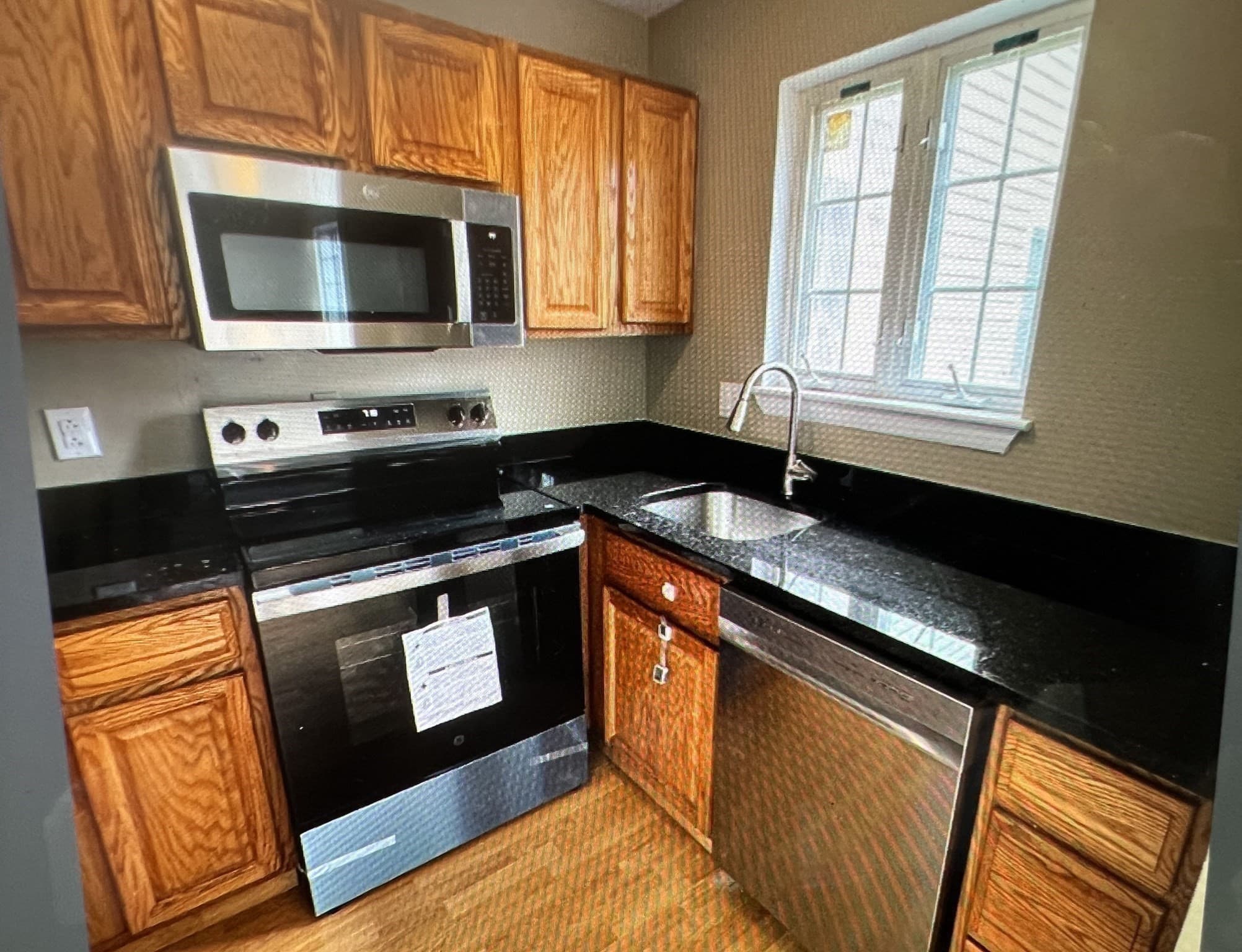 Condominium at 14 Nancy Rd # 6, Easton MA 02375, Easton, photo 6 of 38