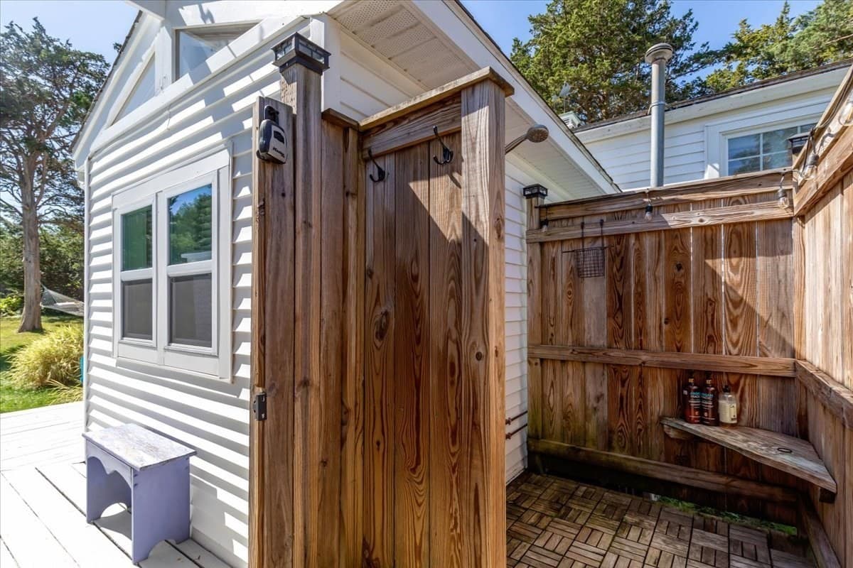 Single Family Residence at 82 Beach Street, Plymouth MA 02360, Plymouth, photo 6 of 42