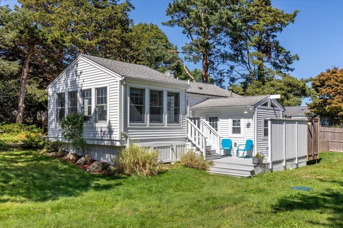 Single Family Residence at 82 Beach Street, Plymouth MA 02360, Plymouth, photo 3 of 42