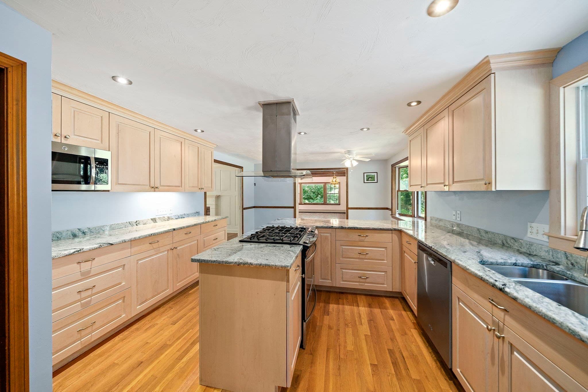 Single Family Residence at 280 Wings Neck Rd, Bourne MA 02559, Bourne, photo 6 of 37