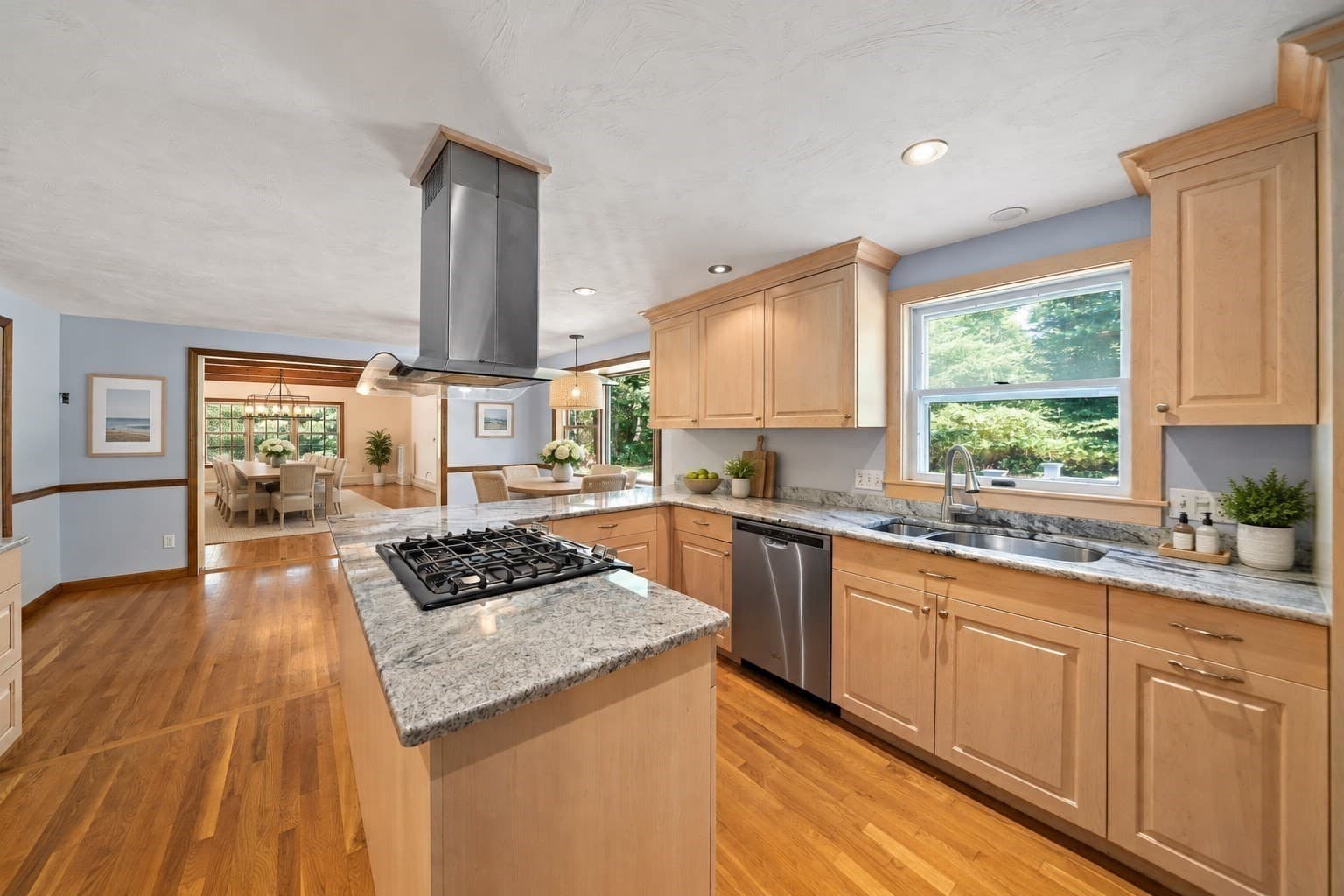 Single Family Residence at 280 Wings Neck Rd, Bourne MA 02559, Bourne, photo 8 of 37