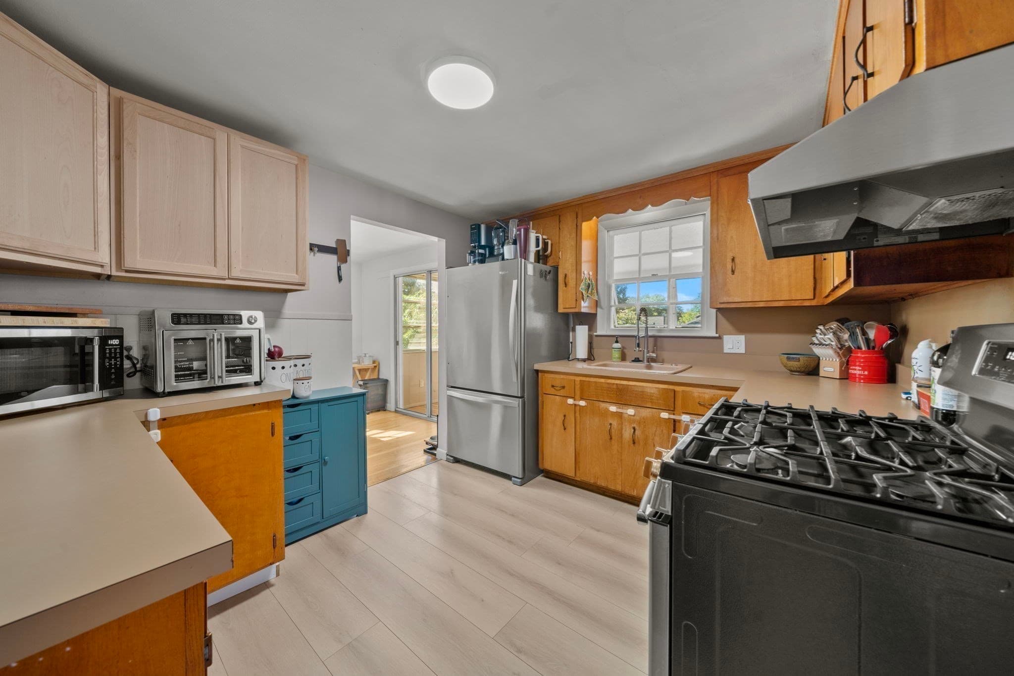 Single Family Residence at 18 Thompson Ln, Lynn MA 01904, Lynn, photo 11 of 42
