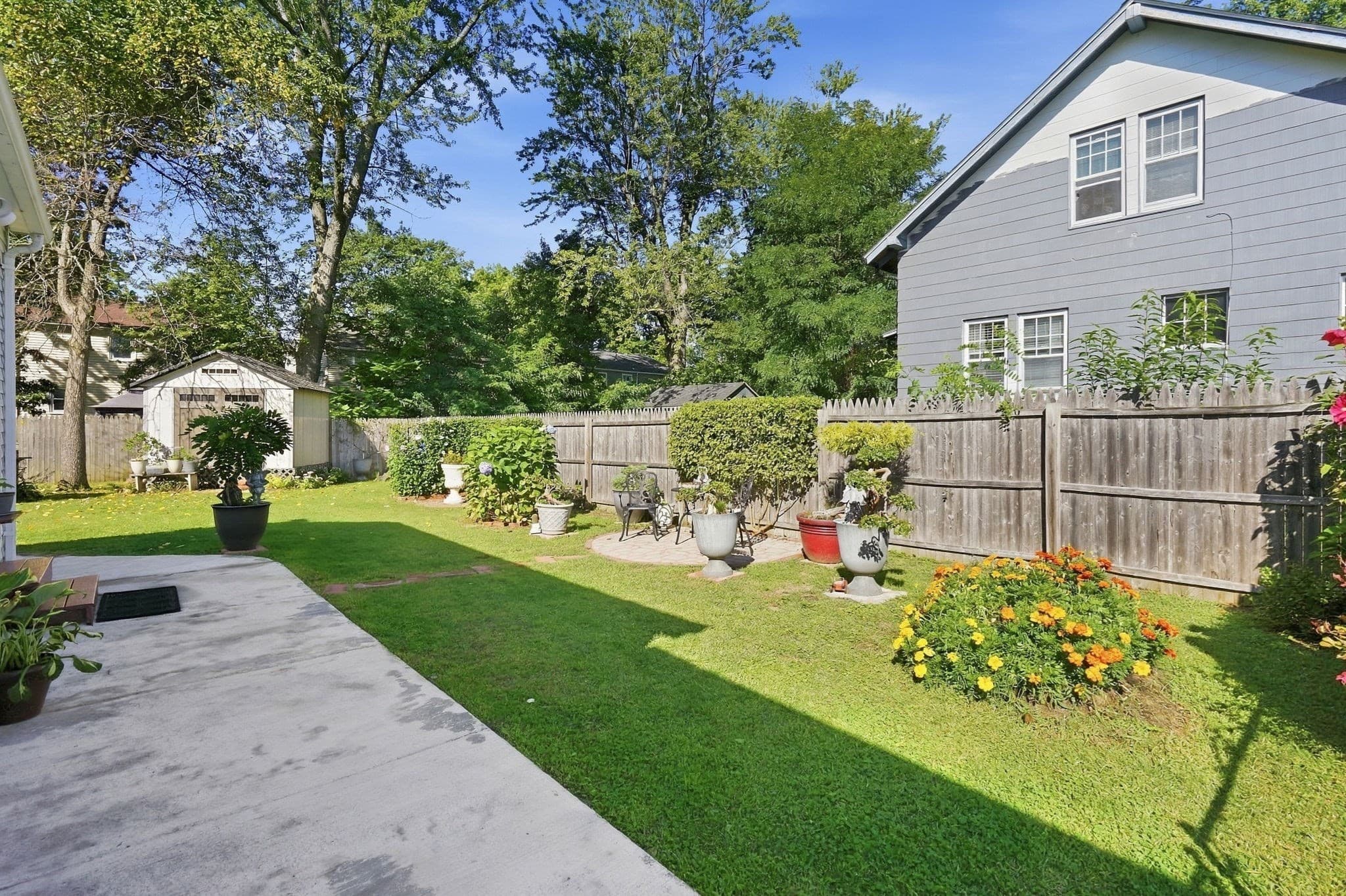 Single Family Residence at 114 Hood St, Springfield MA 01109, Springfield, photo 24 of 34