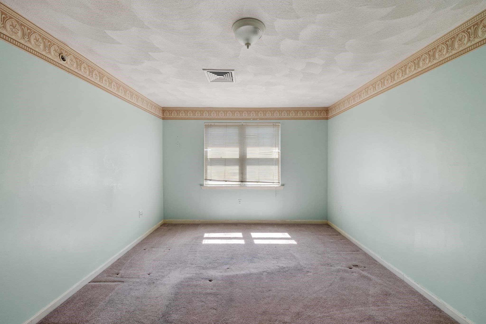 Condominium at 107 Foster St # 304, Peabody MA 01960, Peabody, photo 12 of 19