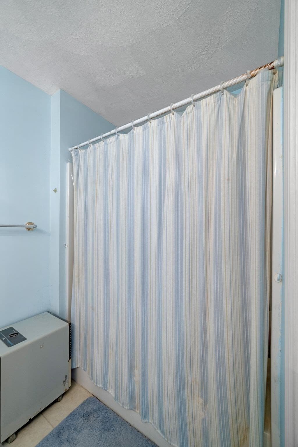 Condominium at 107 Foster St # 304, Peabody MA 01960, Peabody, photo 14 of 19