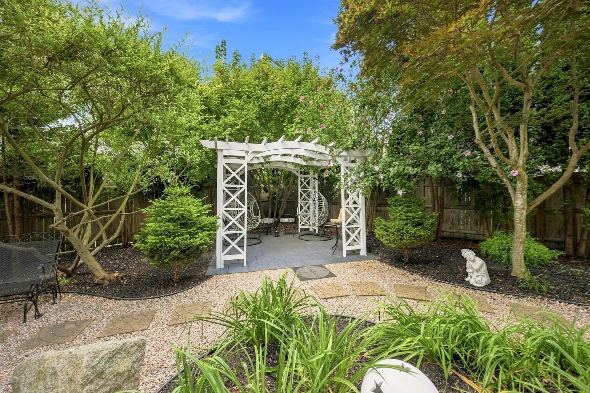 Condominium at 7 Sherman Place # 7, Winchester MA 01890, Winchester, photo 37 of 42