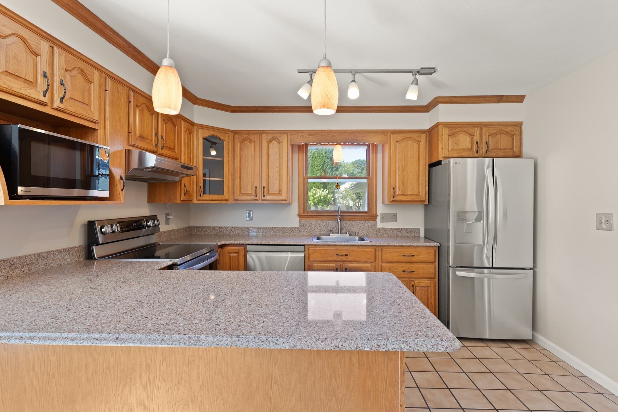 Single Family Residence at 61 Upland Ave, Haverhill MA 01835, Haverhill, photo 16 of 41