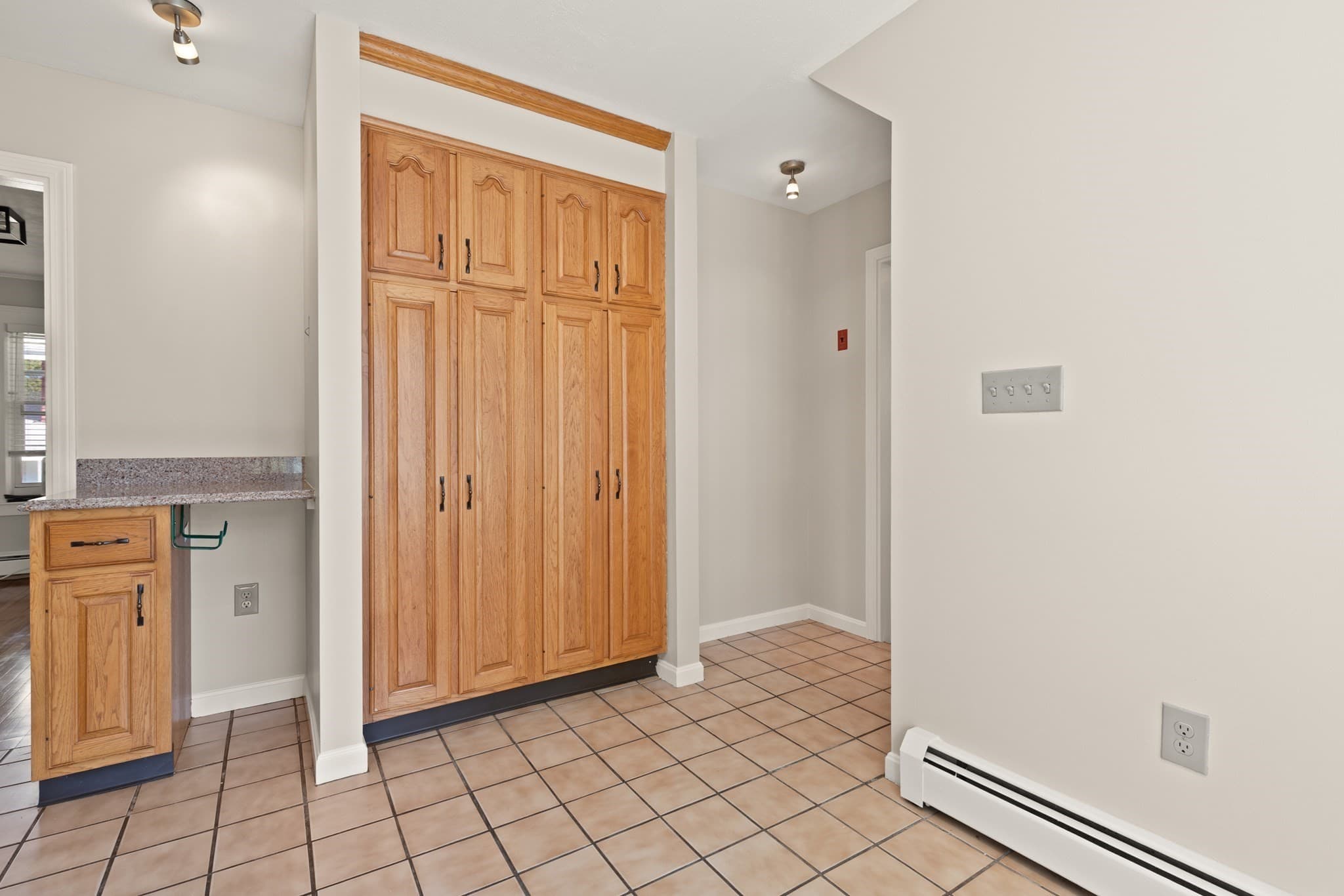 Single Family Residence at 61 Upland Ave, Haverhill MA 01835, Haverhill, photo 10 of 41