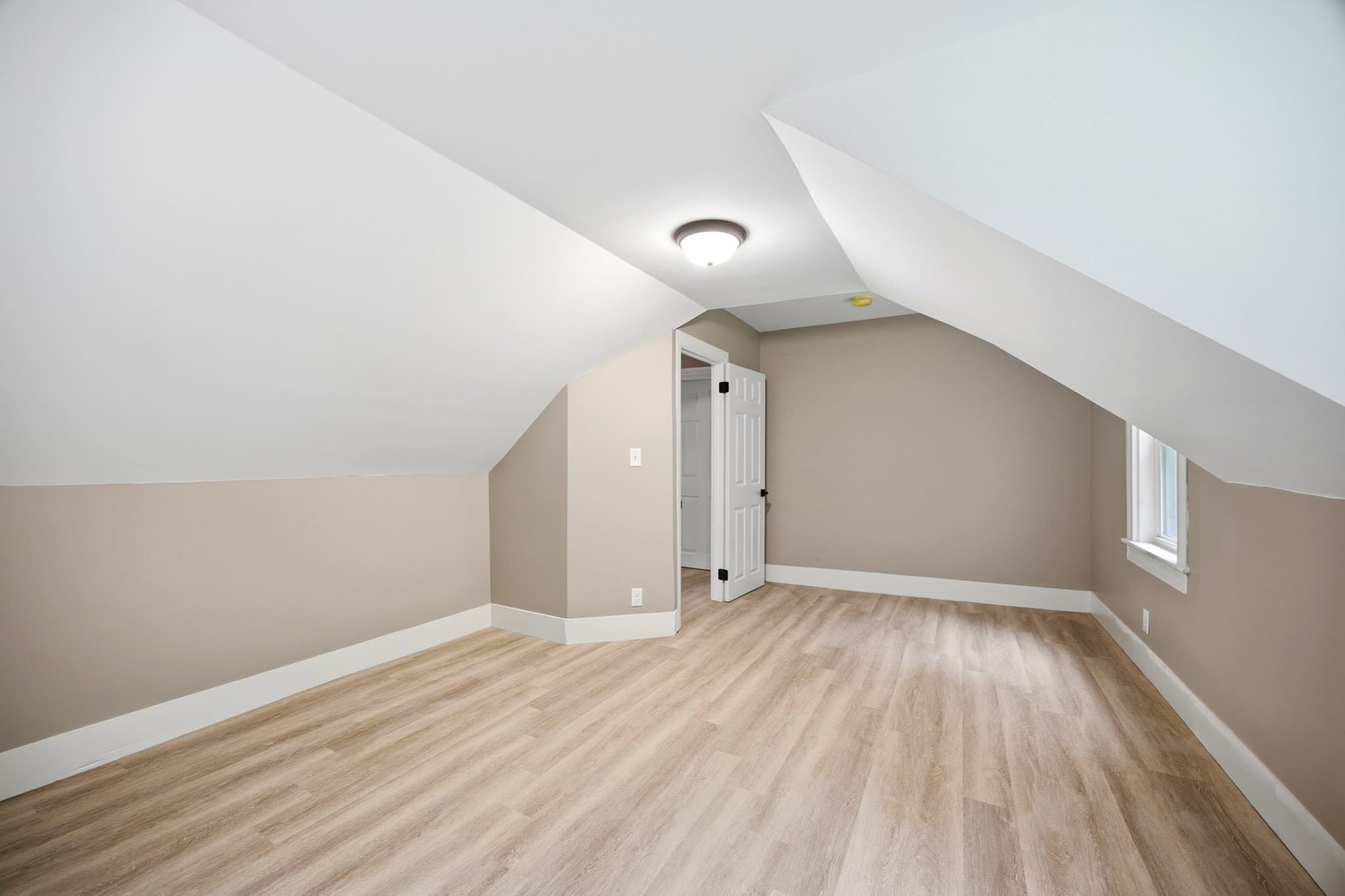 Single Family Residence at 583 Main St, Warren MA 01083, Warren, photo 23 of 39